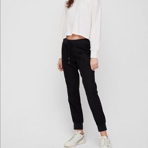 Aritzia Wilfred Free Pant Joggers Tapered Black Skinny cuffed ankle Size XS